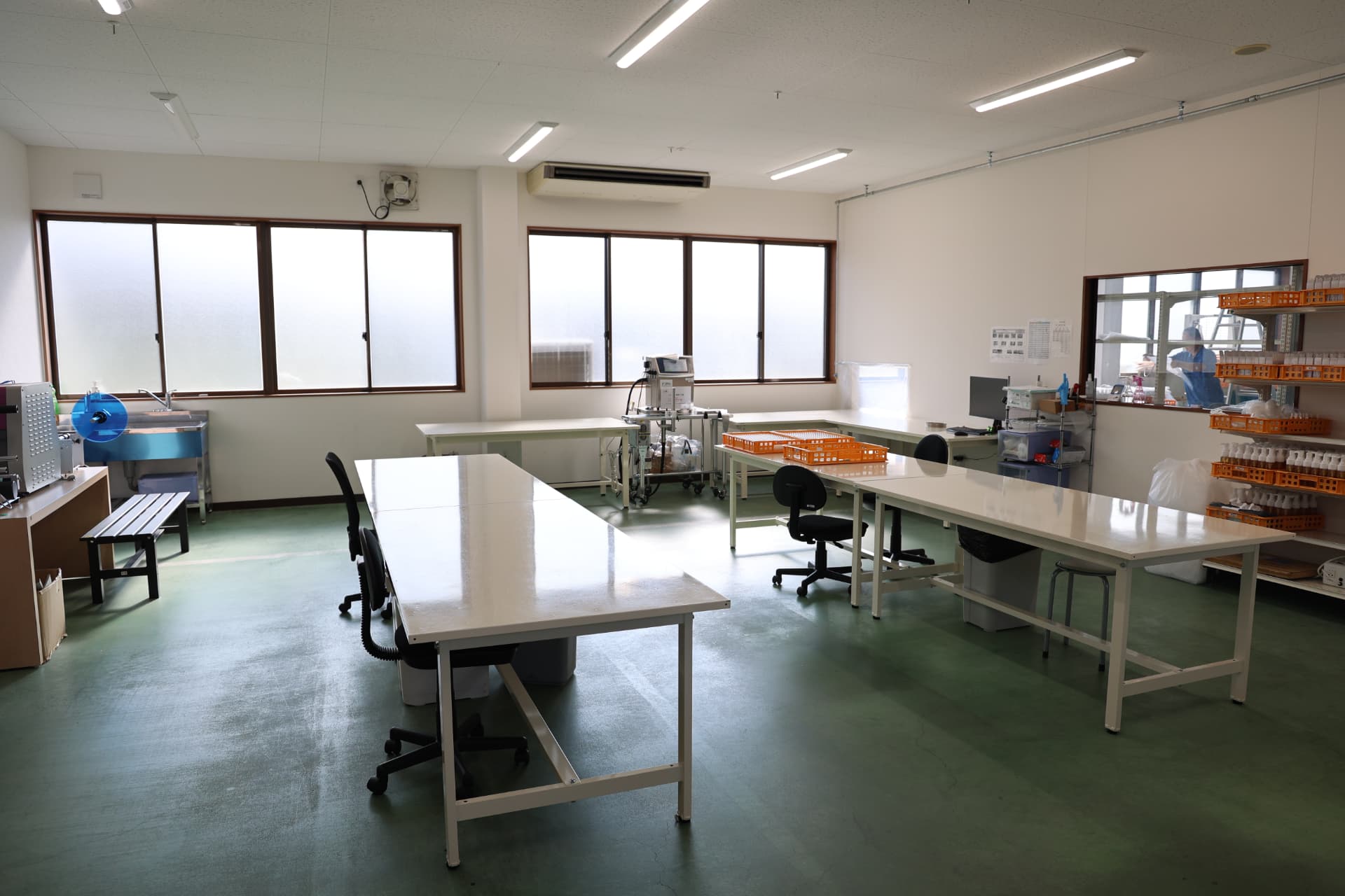 Packaging and inspection room for finished cosmetics.