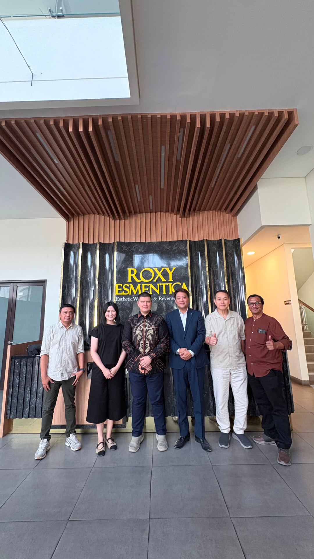 Delegation visit to ROXY ESMENTICA in Indonesia.